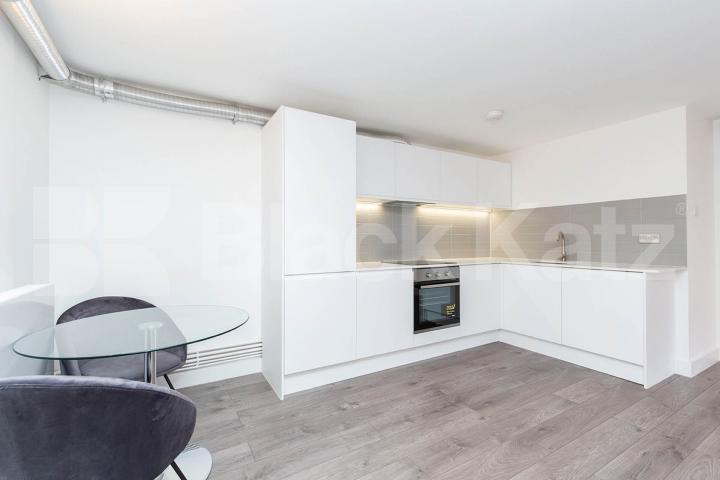 Spacious one bedroom mezzanine property set in a warehouse conversion Dove Road, Canonbury / Islington